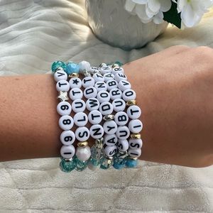 1989 (Taylor's Version) (From The Vault) Friendship Bracelets Trading Packs of 6